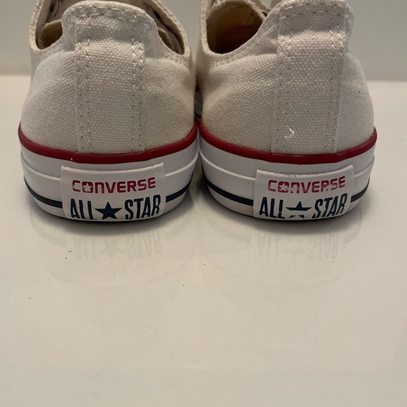 Converse White and Red Sneakers Classic Canvas Design size 3 - Picture 3 of 6